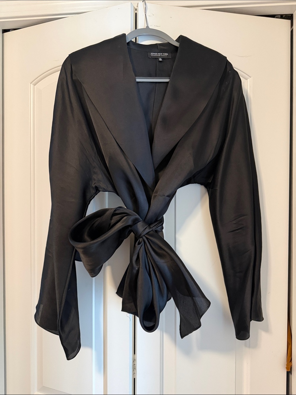 Jones New York Black Satin Tie-Front Cropped Blouse